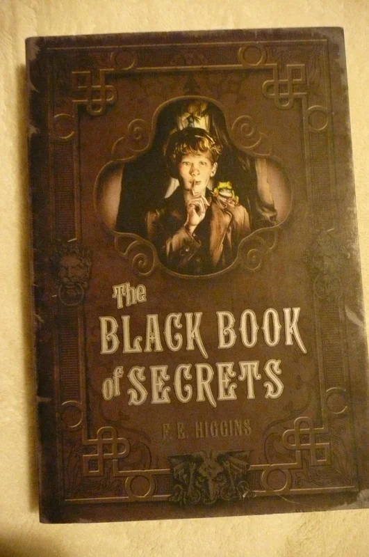 roundaboutbookstore1030372